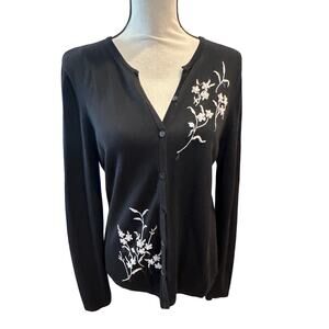 ⭐️ Women’s Emma James Black Embroidered Dainty Cardigan Sweater Size Large